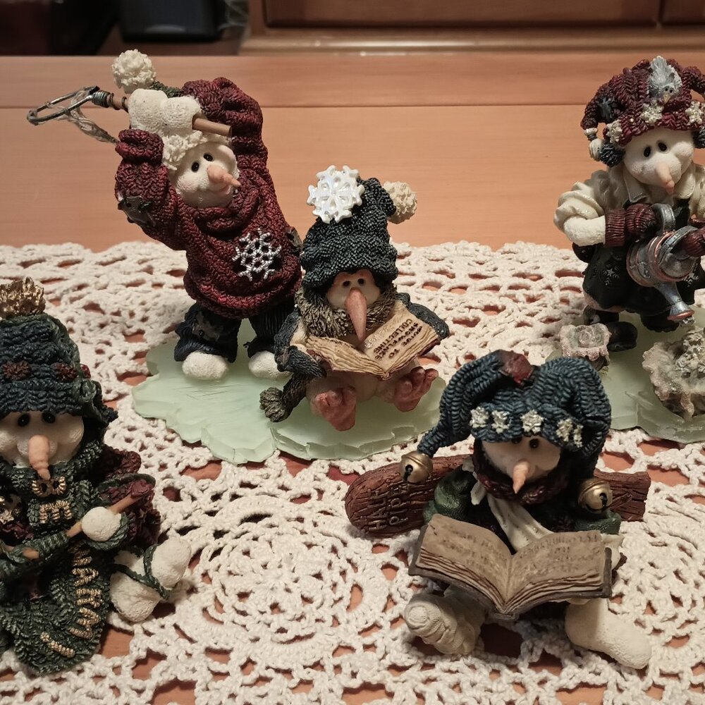 Wee Folkstones Boyd's Bears Collectible Snowman Include 4 pieces